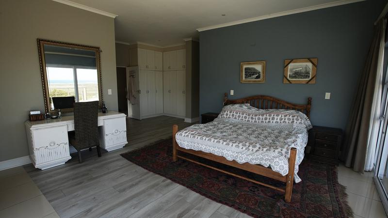 5 Bedroom Property for Sale in Crofters Valley Western Cape